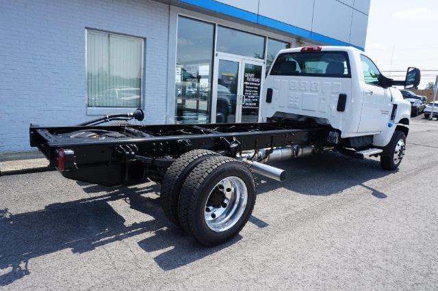 2024 Chevrolet Silverado Chassis Cab Vehicle Photo in FAIRMONT, WV 26554-2318