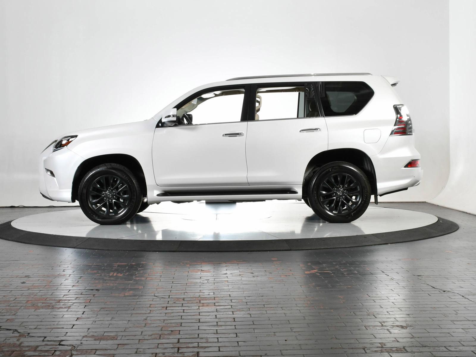 2023 Lexus GX 460 Vehicle Photo in DALLAS, TX 75235