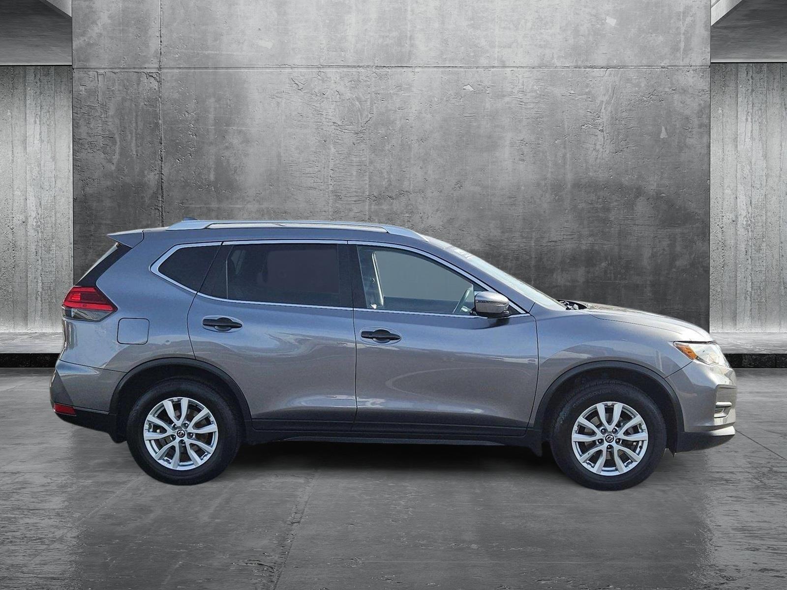 2017 Nissan Rogue Vehicle Photo in GILBERT, AZ 85297-0446