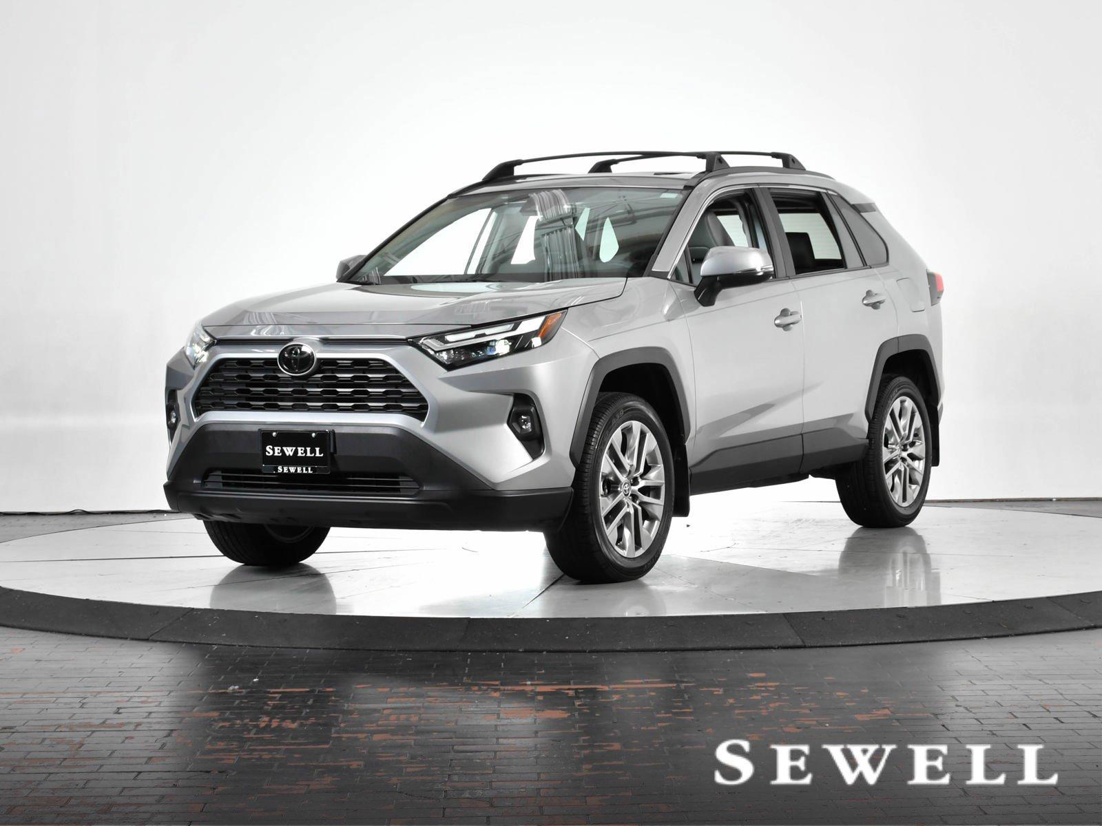 2022 Toyota RAV4 Vehicle Photo in DALLAS, TX 75235