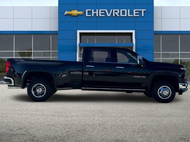 2025 Chevrolet Silverado 3500 HD Vehicle Photo in RIVERSIDE, CA 92504-4106