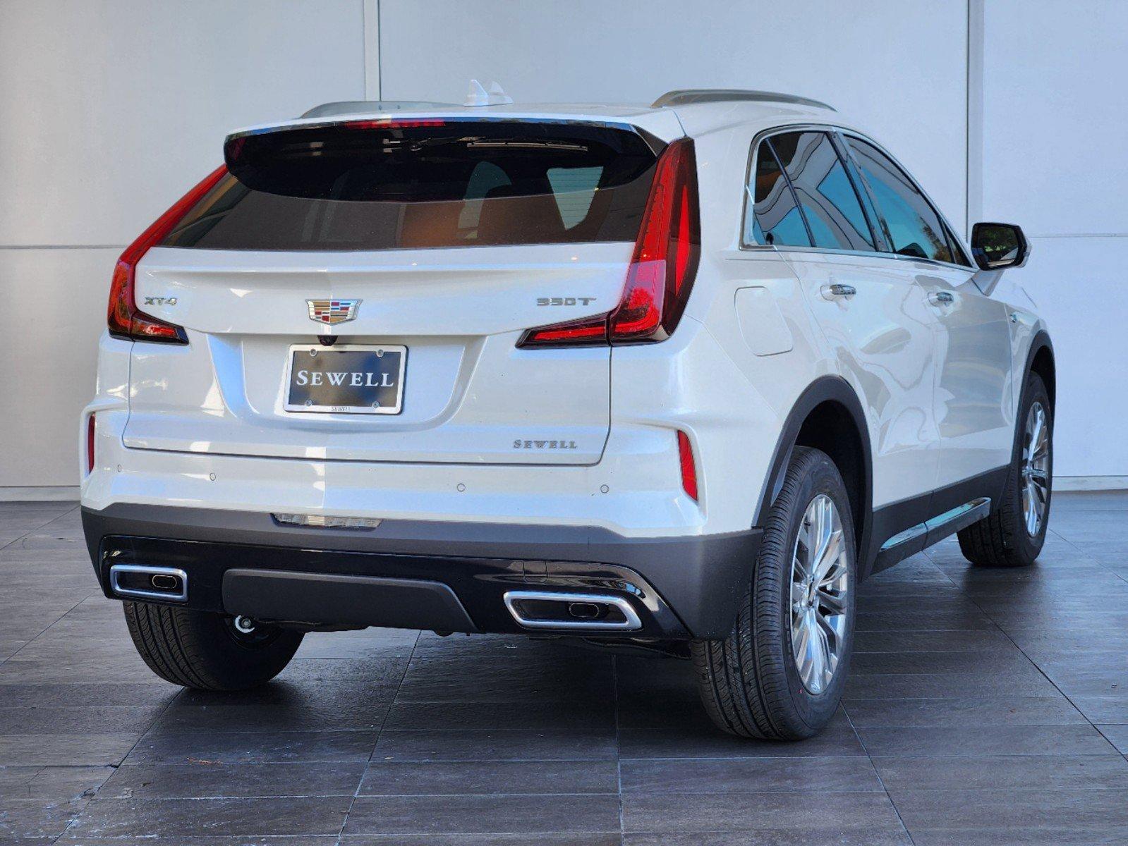 2025 Cadillac XT4 Vehicle Photo in HOUSTON, TX 77079-1502