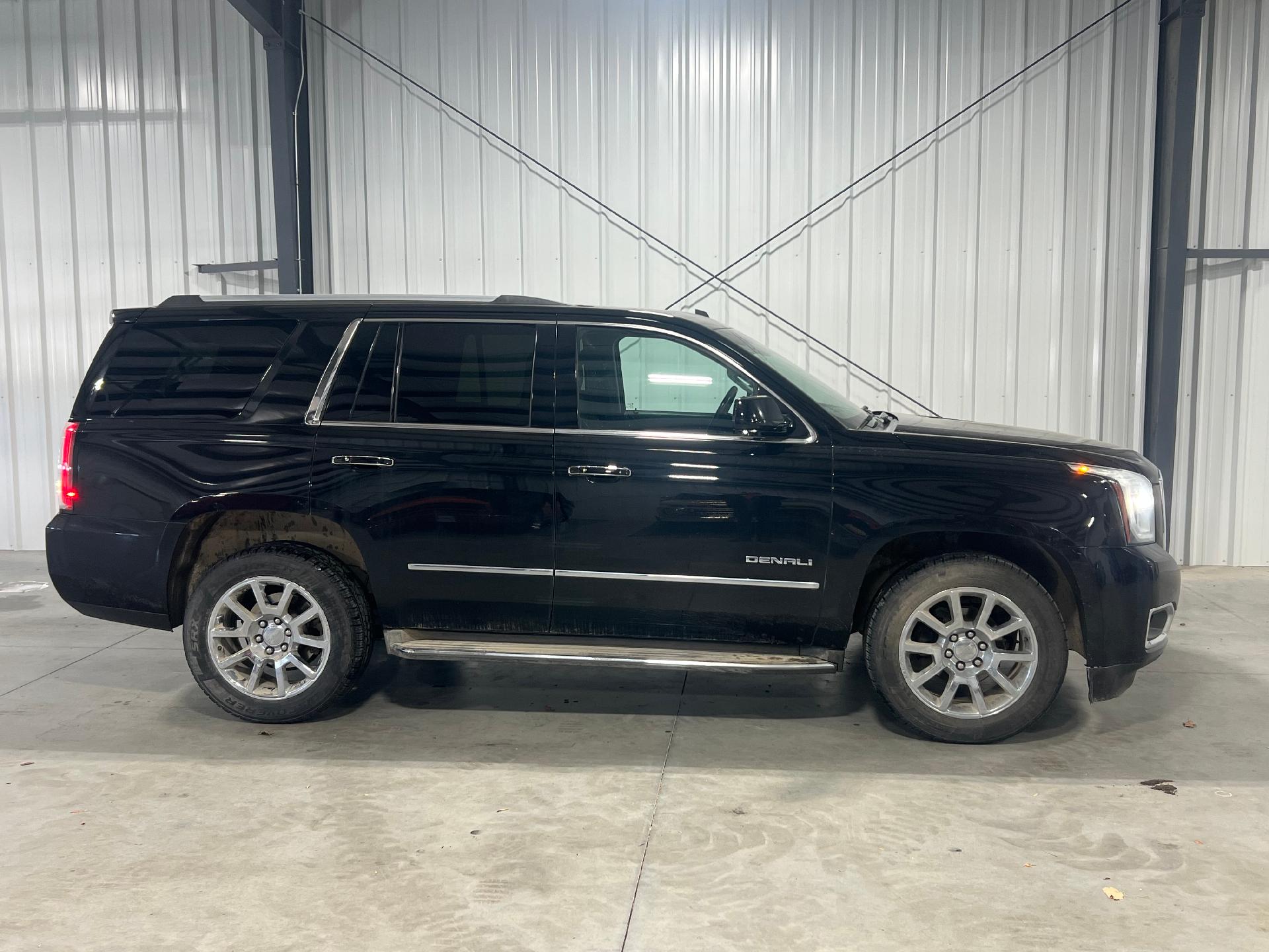 Used 2015 GMC Yukon Denali with VIN 1GKS2CKJ4FR132634 for sale in Kansas City