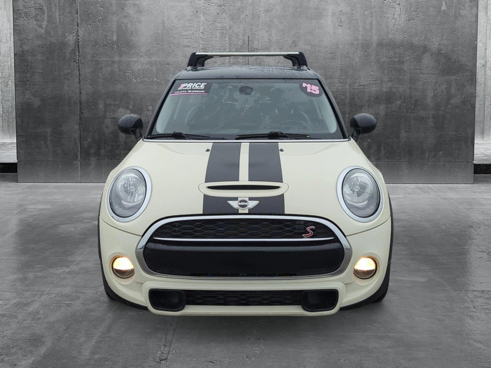 2015 MINI Cooper S Hardtop 4 Door Vehicle Photo in Memphis, TN 38128