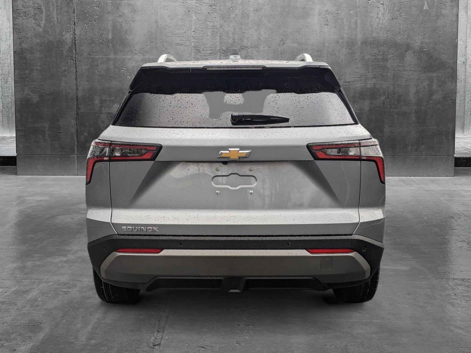 2025 Chevrolet Equinox Vehicle Photo in TIMONIUM, MD 21093-2300