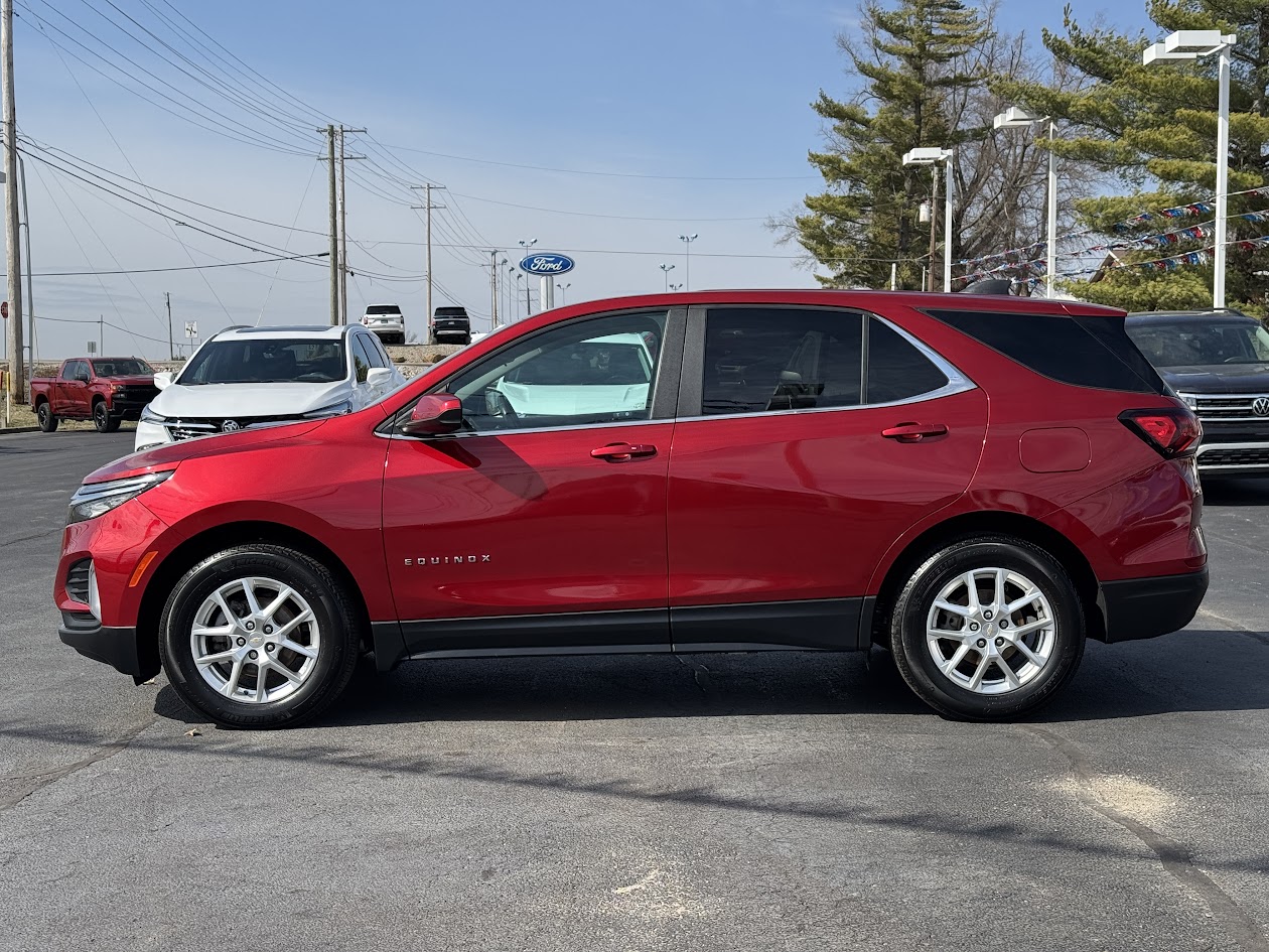 2022 Chevrolet Equinox Vehicle Photo in BOONVILLE, IN 47601-9633