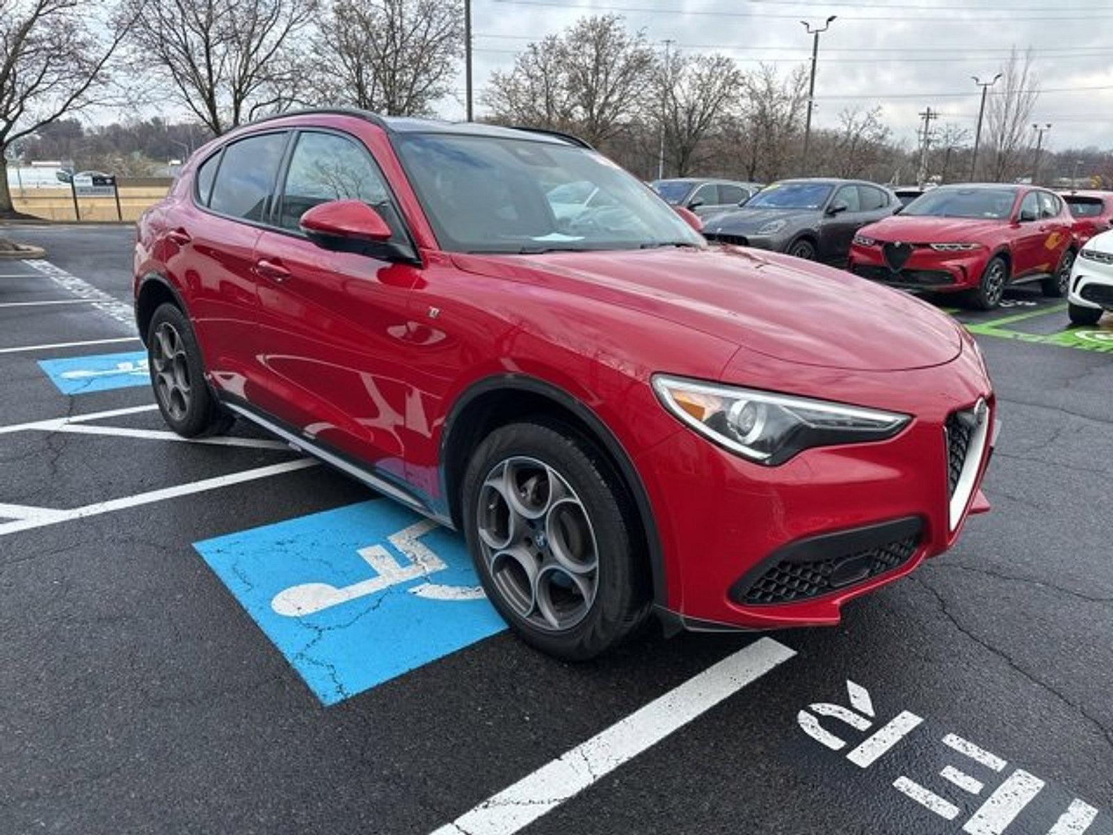2022 Alfa Romeo Stelvio Vehicle Photo in Willow Grove, PA 19090