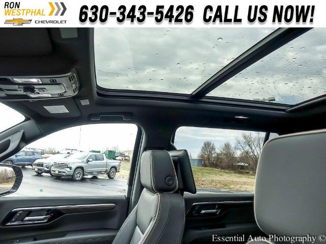 2025 Chevrolet Suburban Vehicle Photo in AURORA, IL 60503-9326