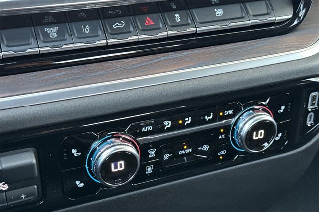 2025 GMC Sierra 2500 HD Vehicle Photo in ELK GROVE, CA 95757-8703