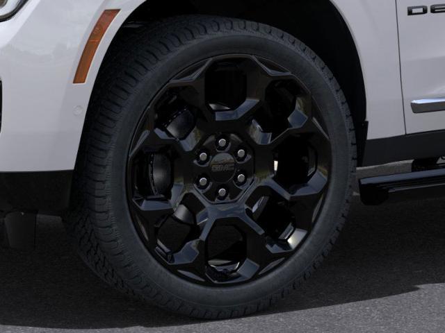 2025 GMC Yukon XL Vehicle Photo in TOPEKA, KS 66609-0000