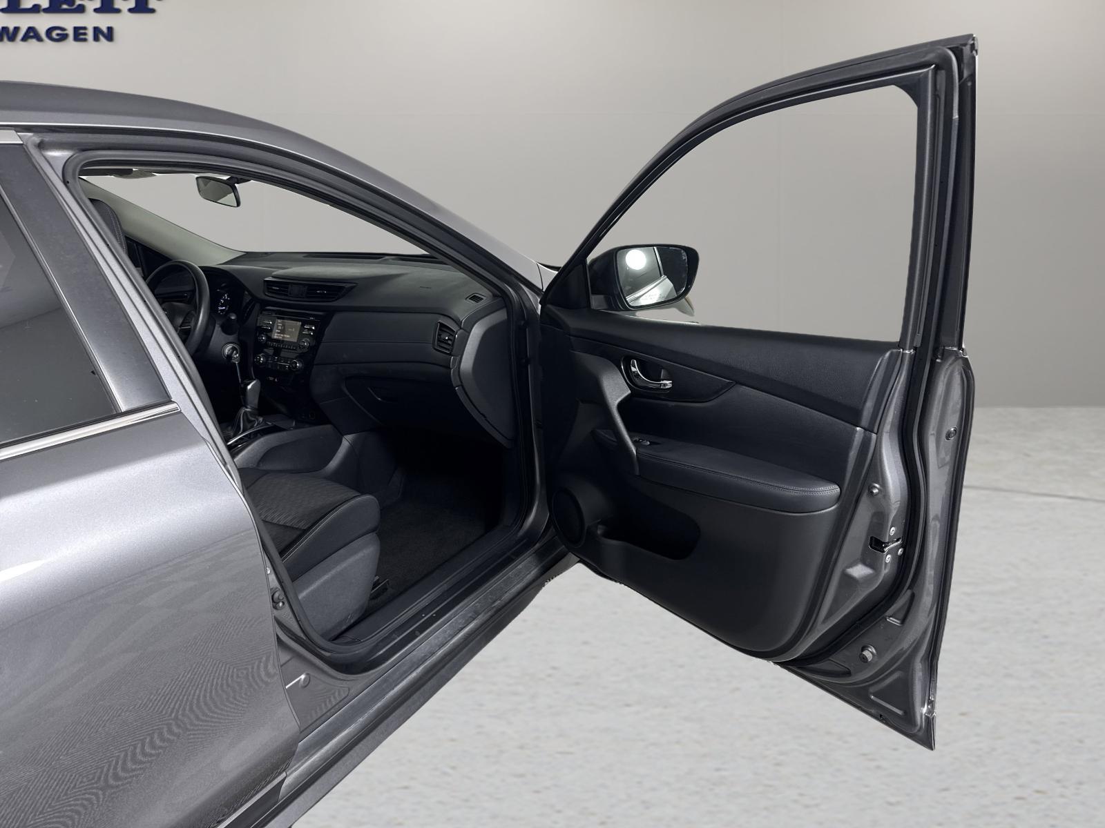 2017 Nissan Rogue Vehicle Photo in Georgetown, TX 78626