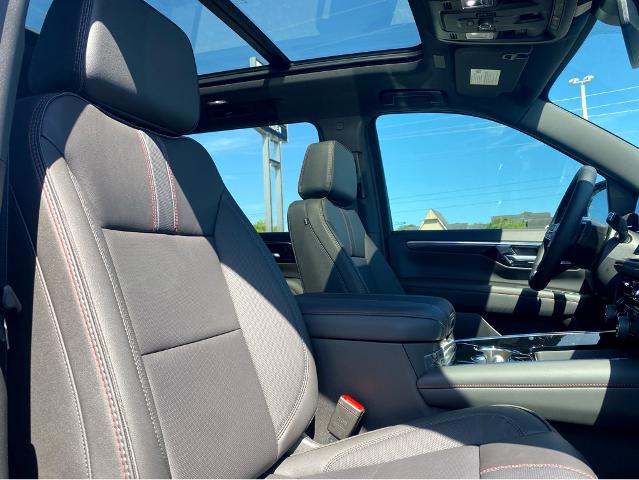 2025 Chevrolet Suburban Vehicle Photo in SAVANNAH, GA 31406-4513