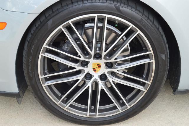 2018 Porsche Panamera Vehicle Photo in Houston, TX 77090