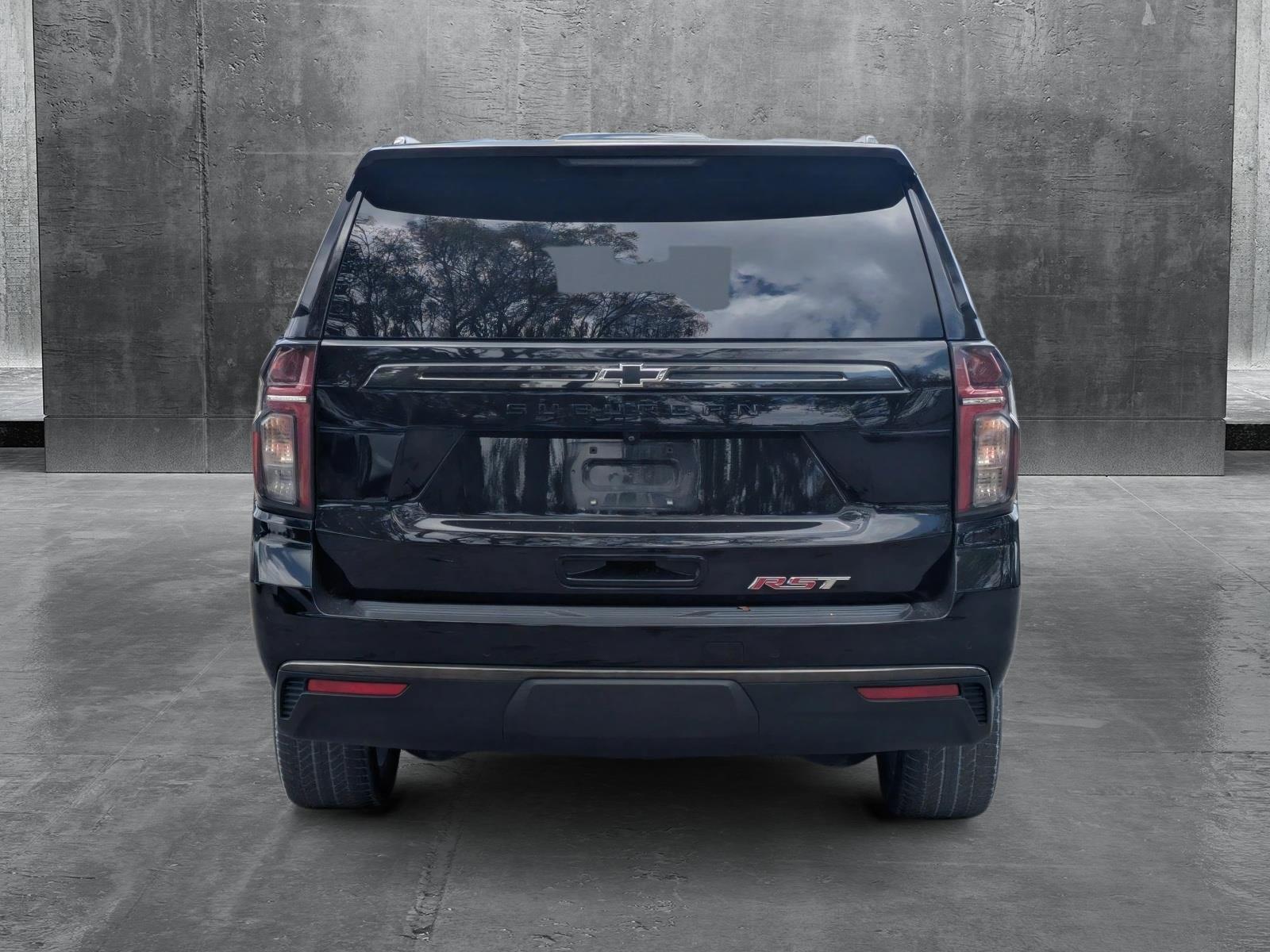 2021 Chevrolet Suburban Vehicle Photo in GREENACRES, FL 33463-3207