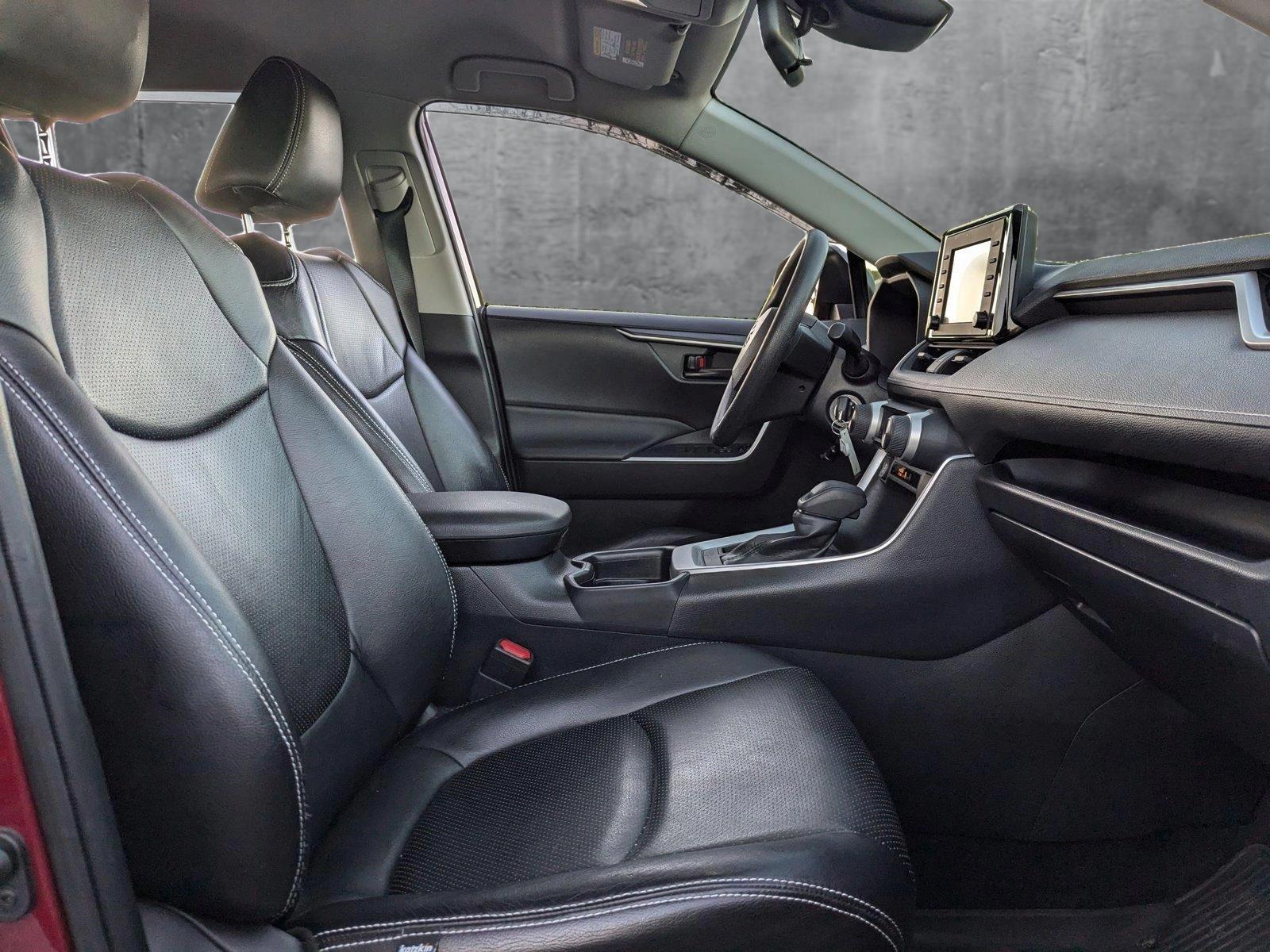 2019 Toyota RAV4 Vehicle Photo in Winter Park, FL 32792