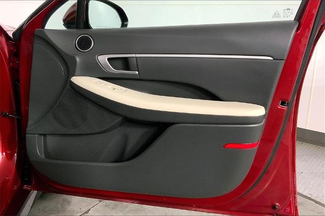 2024 Hyundai SONATA Vehicle Photo in Lees Summit, MO 64086