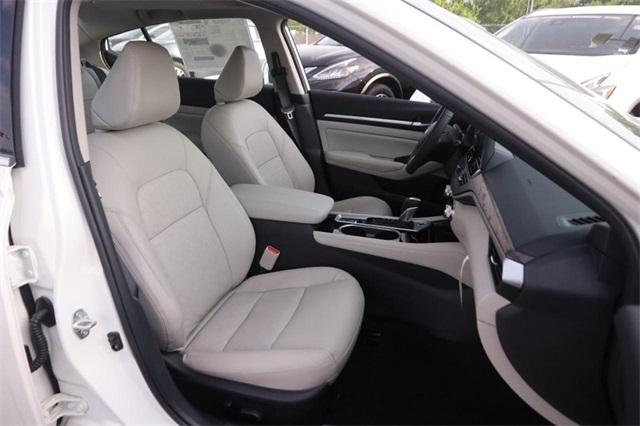 2025 Nissan Altima Vehicle Photo in Hazelwood, MO 63042