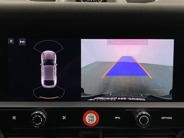2022 Porsche Macan Vehicle Photo in Appleton, WI 54913