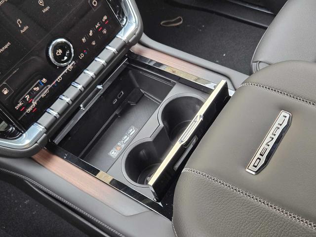 2025 GMC Yukon Vehicle Photo in DALLAS, TX 75209-3016