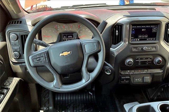 2025 Chevrolet Silverado 3500 HD Vehicle Photo in TOPEKA, KS 66609-0000