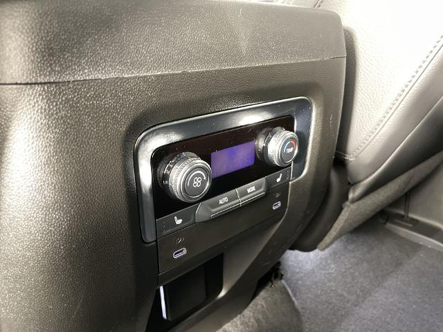 2025 GMC Yukon Vehicle Photo in GILBERT, AZ 85297-0402