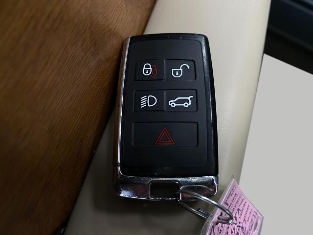 2019 Range Rover Vehicle Photo in Appleton, WI 54913