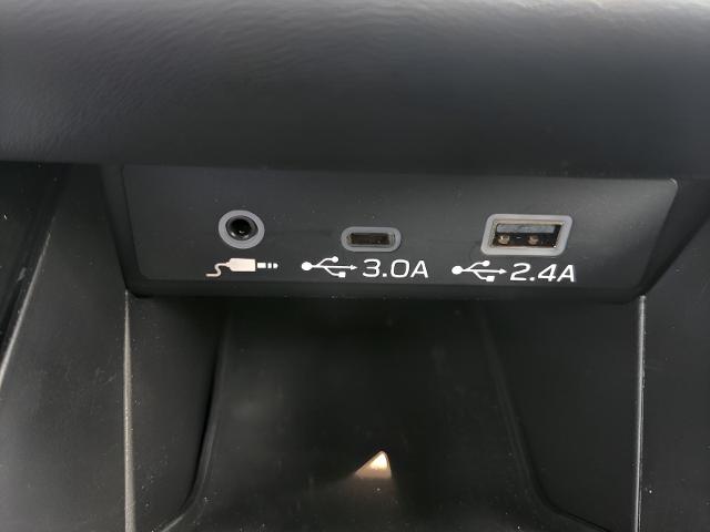 2025 Subaru Outback Vehicle Photo in Green Bay, WI 54304
