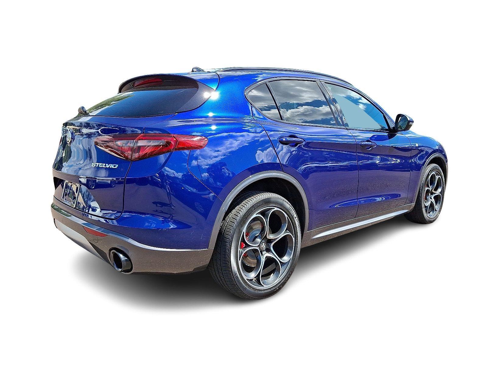 2023 Alfa Romeo Stelvio Vehicle Photo in Willow Grove, PA 19090