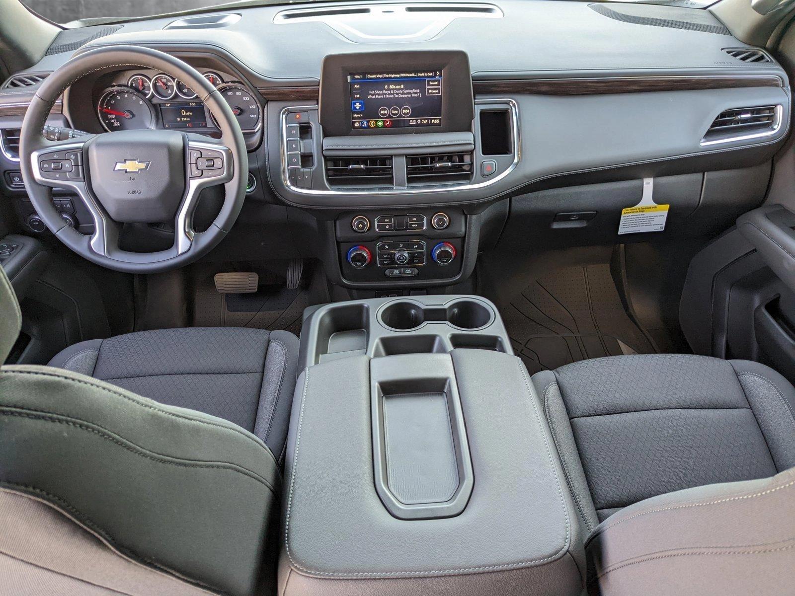 2024 Chevrolet Tahoe Vehicle Photo in VALENCIA, CA 91355-1705