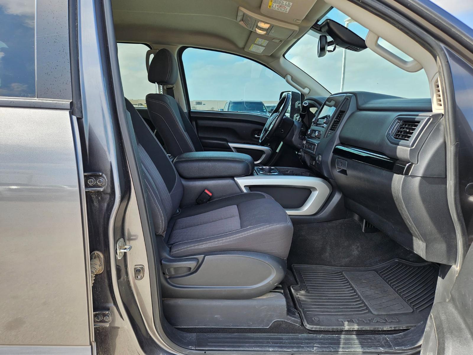 2022 Nissan Titan XD Vehicle Photo in Seguin, TX 78155