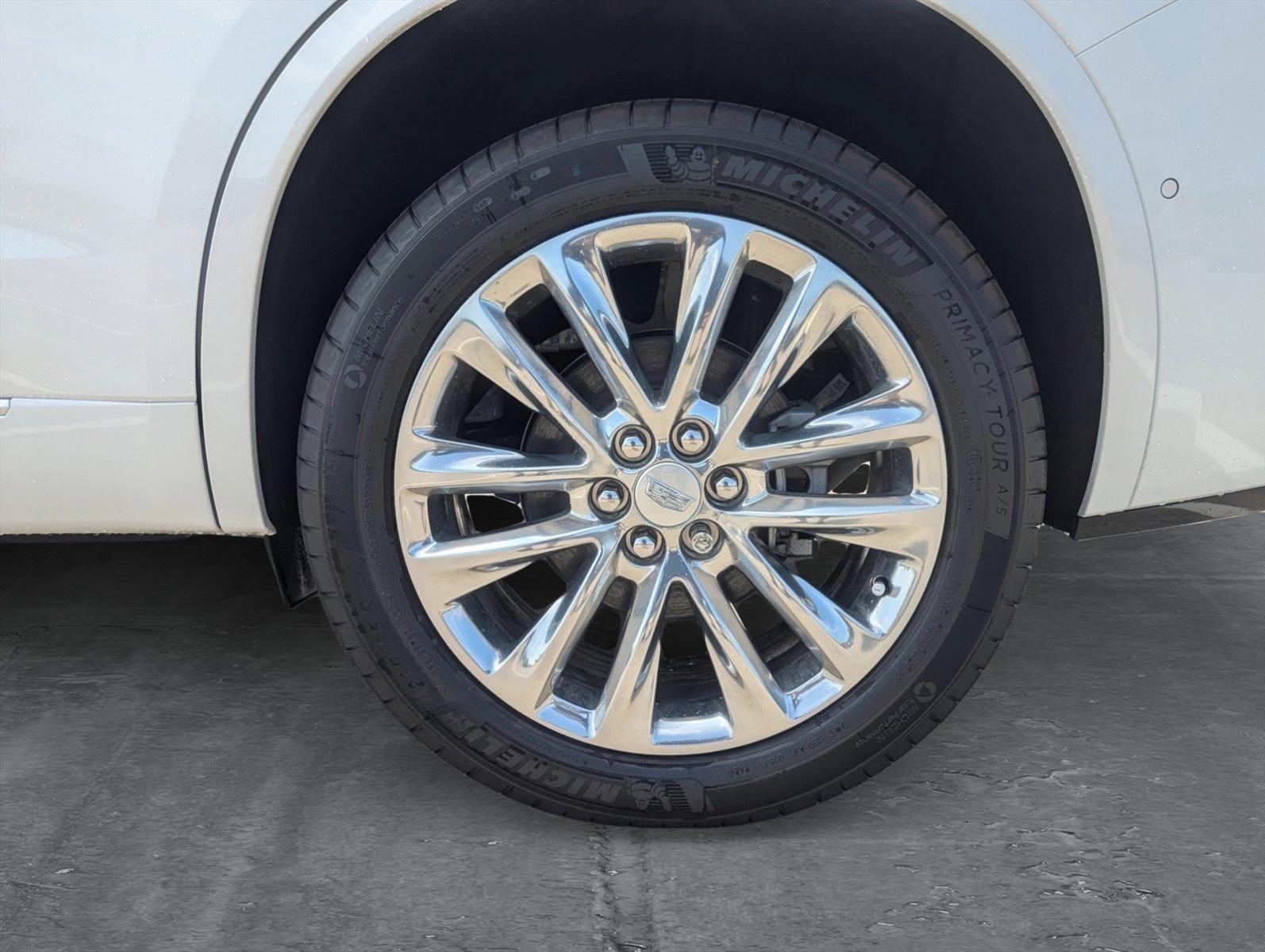 2025 Cadillac XT6 Vehicle Photo in CORPUS CHRISTI, TX 78412-4902