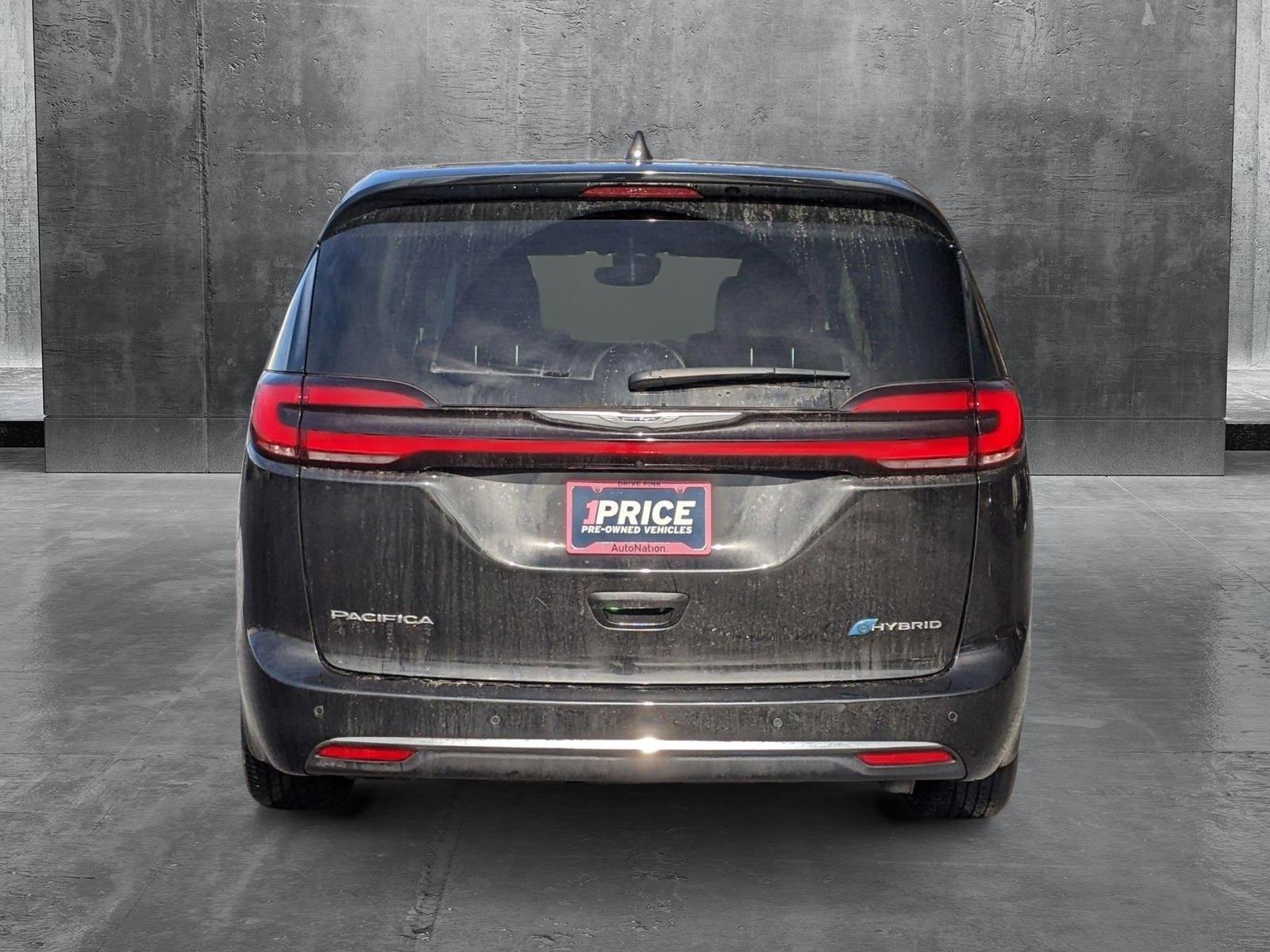 2023 Chrysler Pacifica Vehicle Photo in TIMONIUM, MD 21093-2300