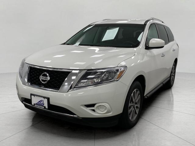 2016 Nissan Pathfinder Vehicle Photo in Appleton, WI 54913