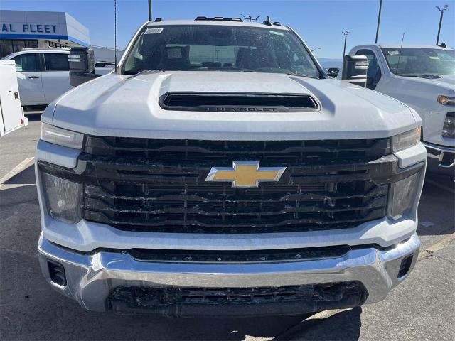 2024 Chevrolet Silverado 3500 HD Chassis Cab Vehicle Photo in ALCOA, TN 37701-3235