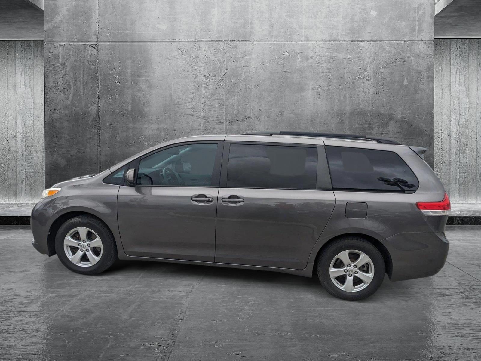 2014 Toyota Sienna Vehicle Photo in MIAMI, FL 33172-3015