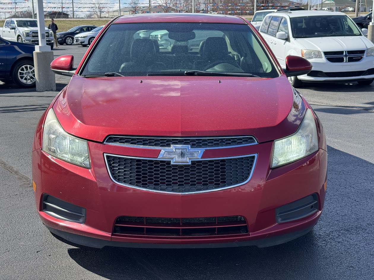 2011 Chevrolet Cruze Vehicle Photo in BOONVILLE, IN 47601-9633