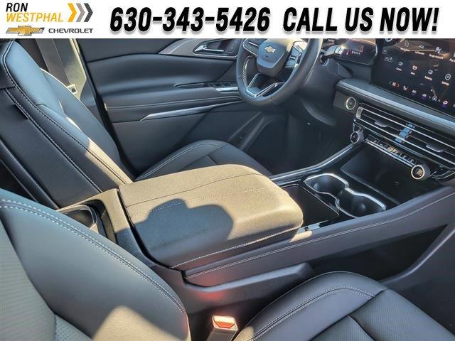 2025 Chevrolet Traverse Vehicle Photo in AURORA, IL 60503-9326