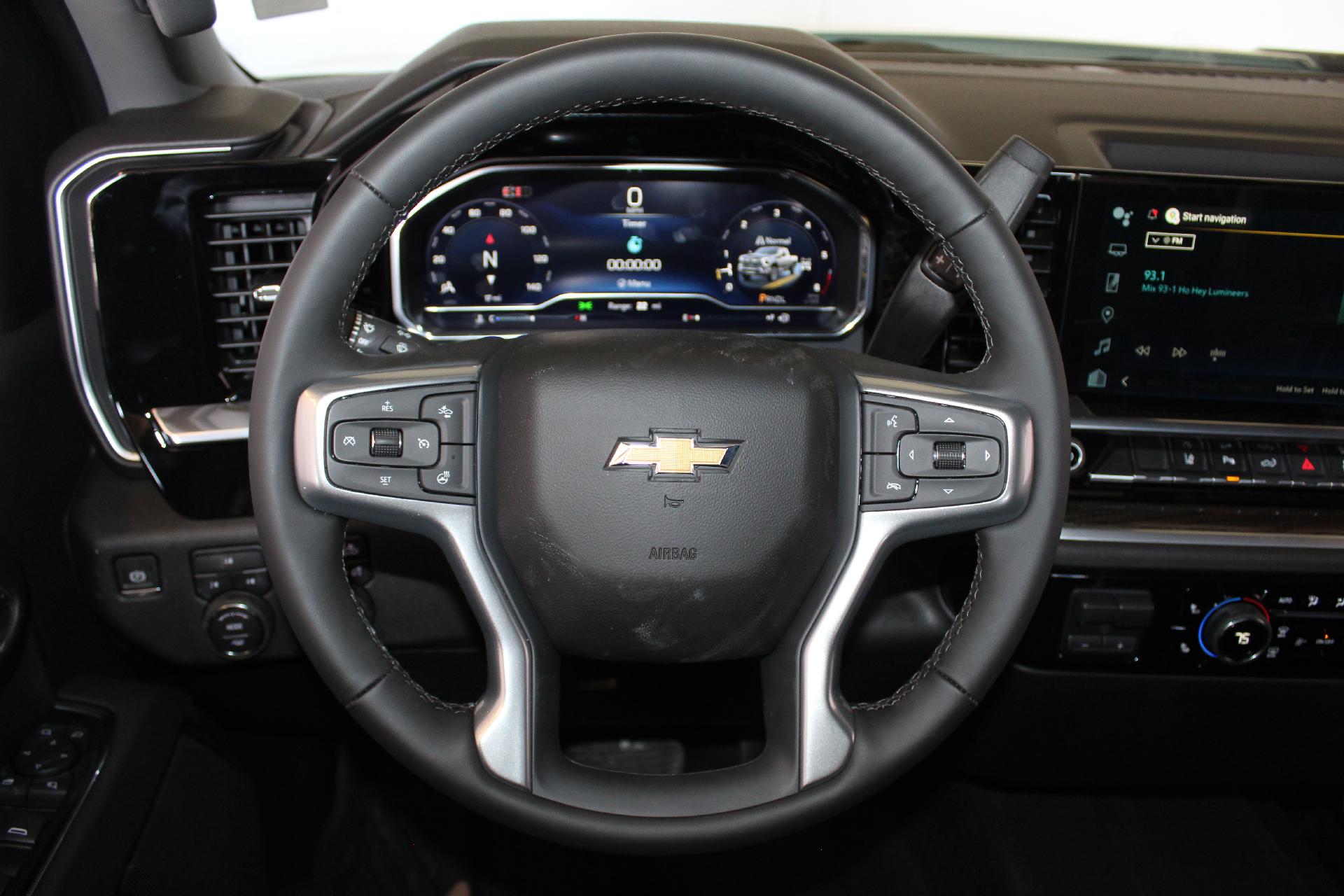 2025 Chevrolet Silverado 2500 HD Vehicle Photo in NORTHAMPTON, MA 01060-1120