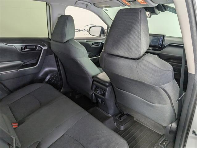 2019 Toyota RAV4 Vehicle Photo in ENGLEWOOD, CO 80113-6708