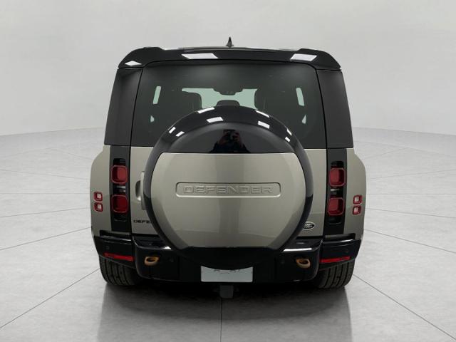 2023 Defender Vehicle Photo in Appleton, WI 54913