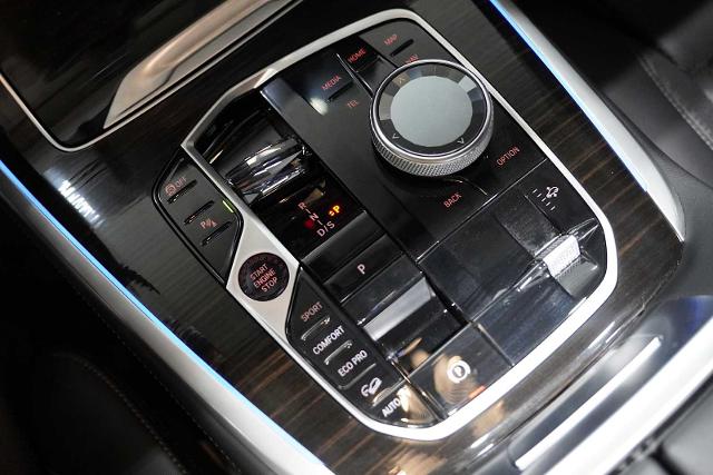 2025 BMW X7 xDrive40i Vehicle Photo in GRAPEVINE, TX 76051