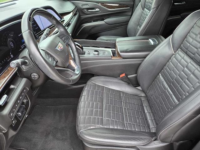 2021 Cadillac Escalade Vehicle Photo in DENTON, TX 76210-9321