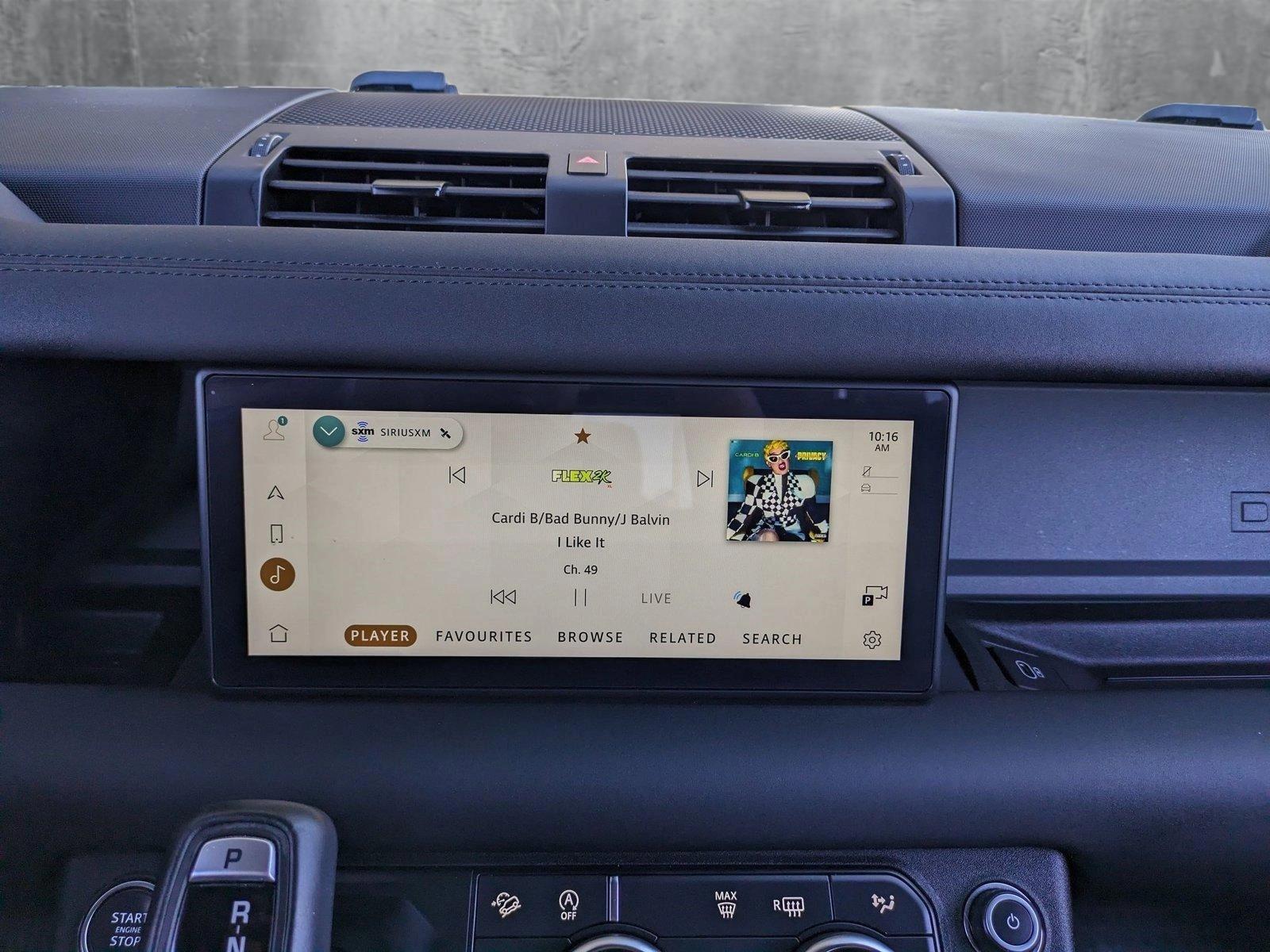 2024 Land Rover Defender Vehicle Photo in Tampa, FL 33614