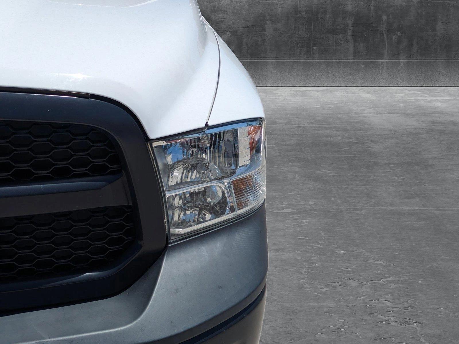 2019 Ram 1500 Classic Vehicle Photo in Bradenton, FL 34207