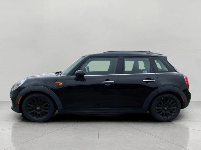 2016 MINI Cooper Hardtop 4 Door Vehicle Photo in APPLETON, WI 54914-8833
