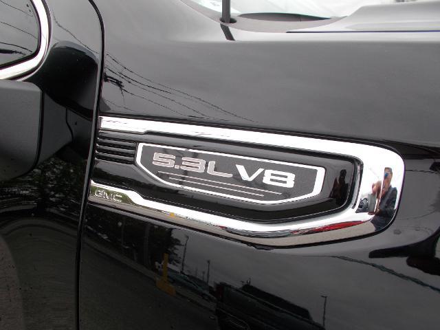 2025 GMC Sierra 1500 Vehicle Photo in LOWELL, MA 01852-4336