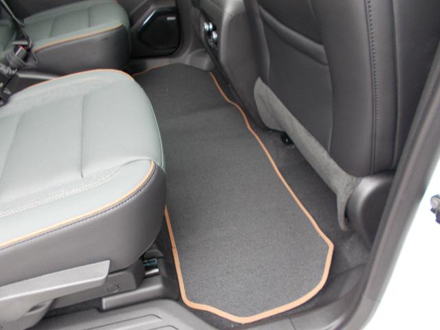 2025 GMC Acadia Vehicle Photo in LOWELL, MA 01852-4336