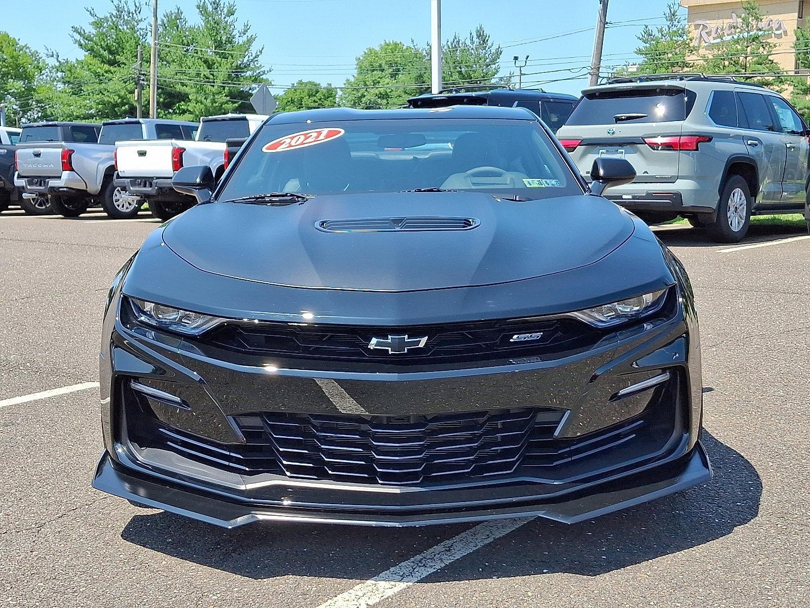 2021 Chevrolet Camaro Vehicle Photo in Trevose, PA 19053