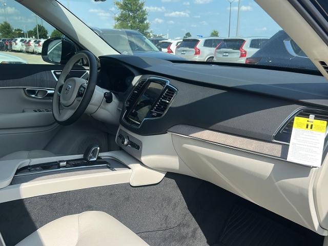2025 Volvo XC90 Vehicle Photo in San Antonio, TX 78230