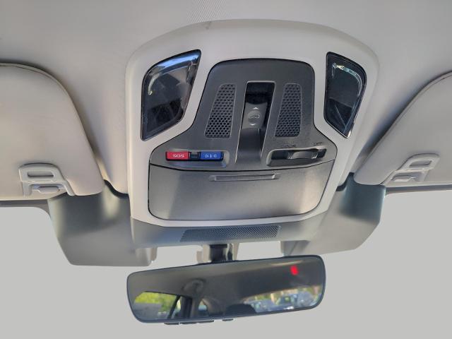 2025 Subaru Outback Vehicle Photo in Green Bay, WI 54304